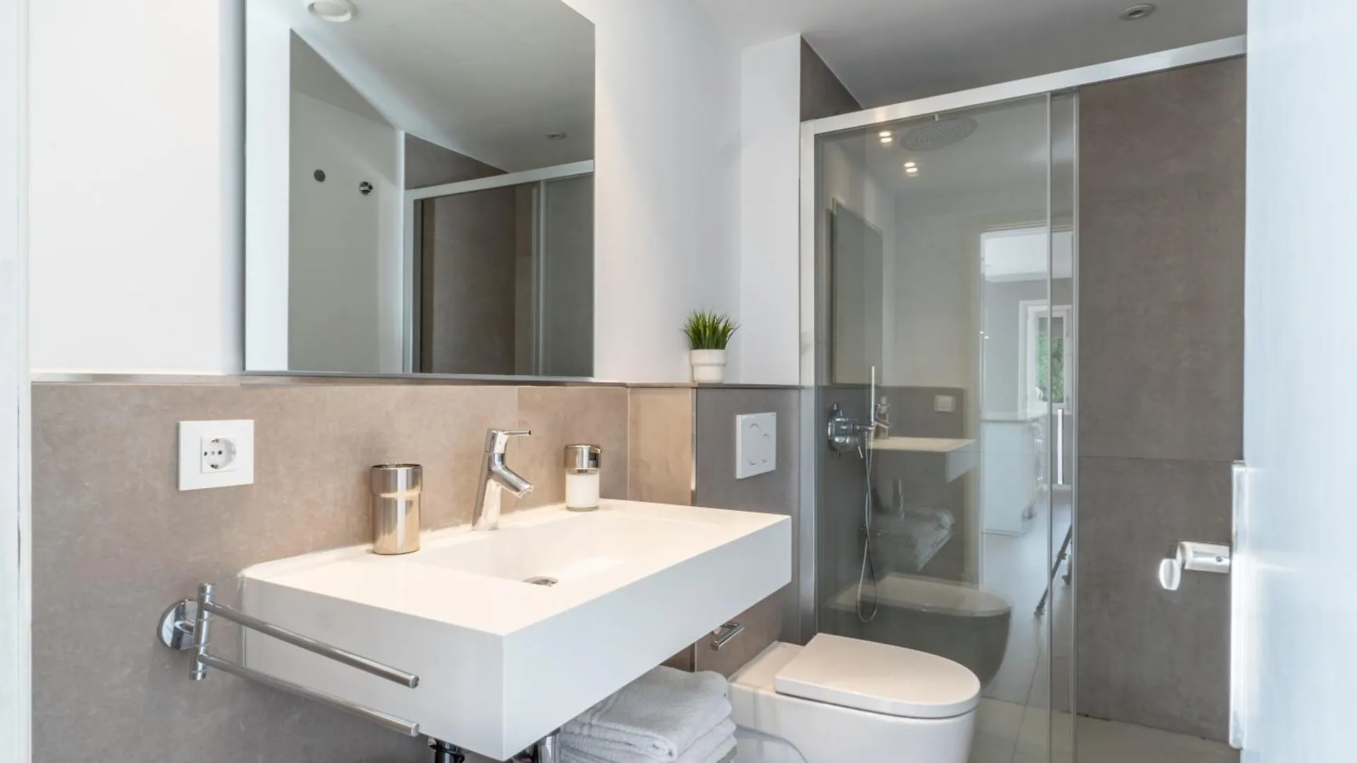 Ponent Cala Ratjada Apartments D 0*, كالا راتخاذا