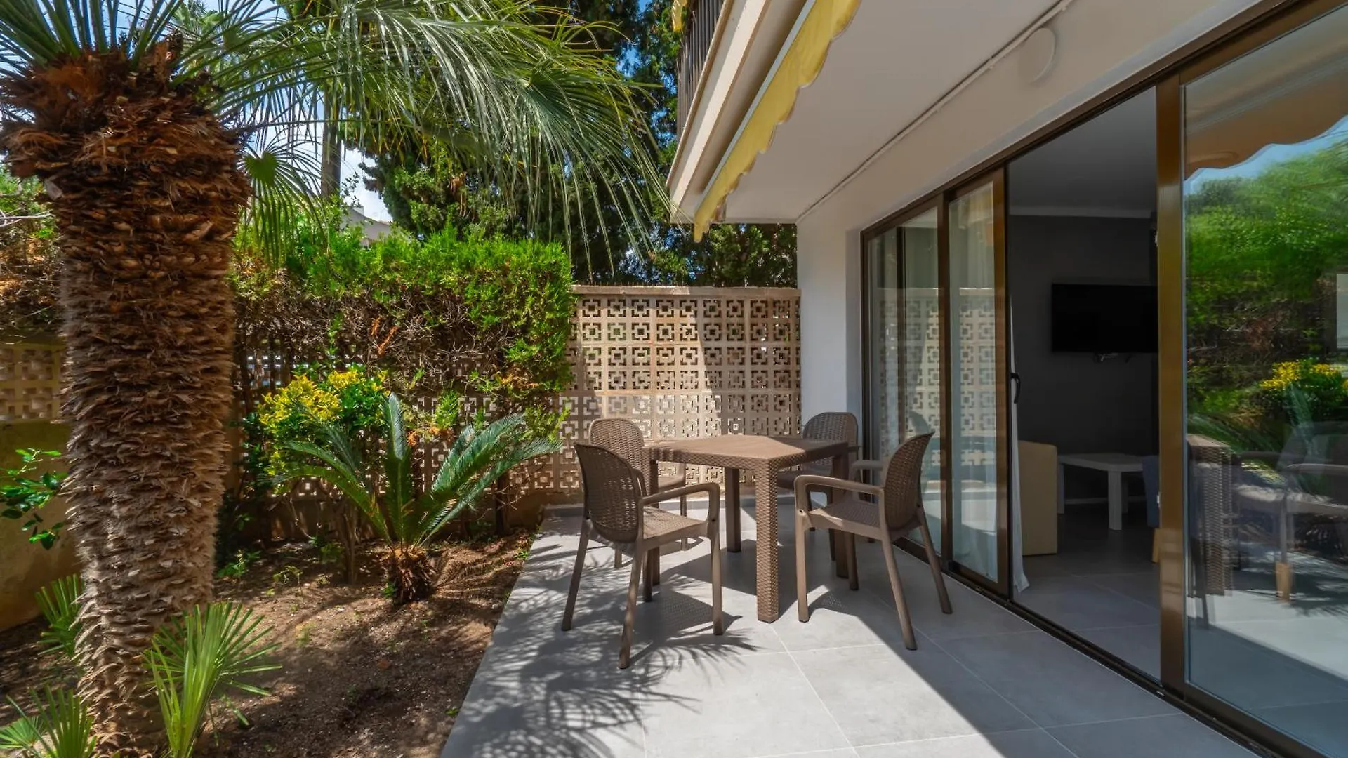Ponent Cala Ratjada Apartments D إسبانيا