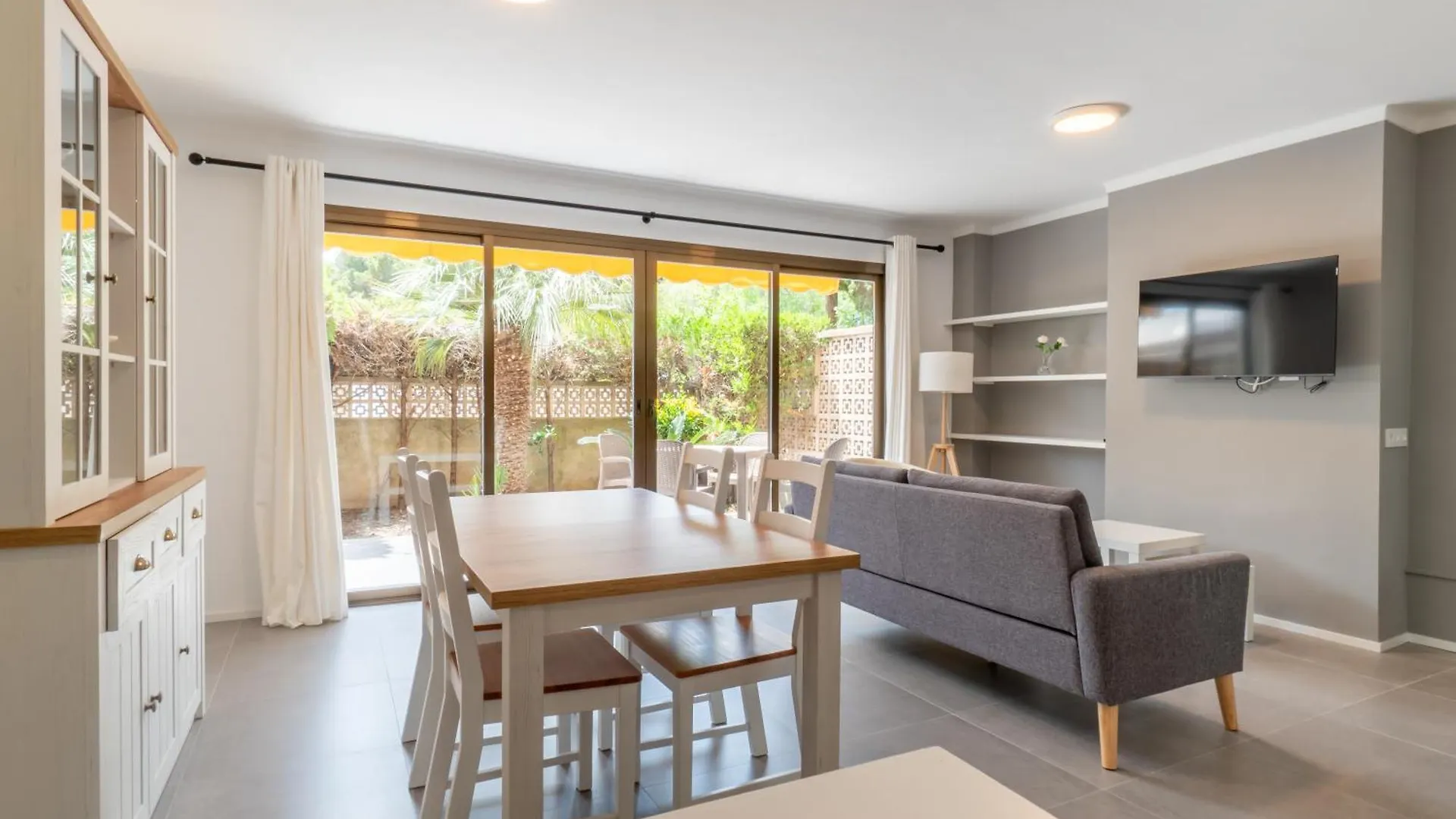 Ponent Cala Ratjada Apartments D إسبانيا